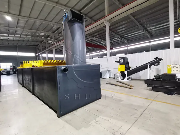 plastic drying machine and rinsing tank