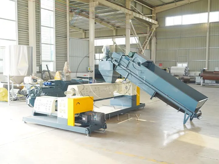 plastic PVC granulating machine