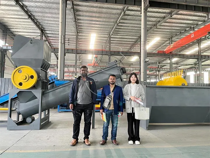 clients in plastic pelletizing line factory