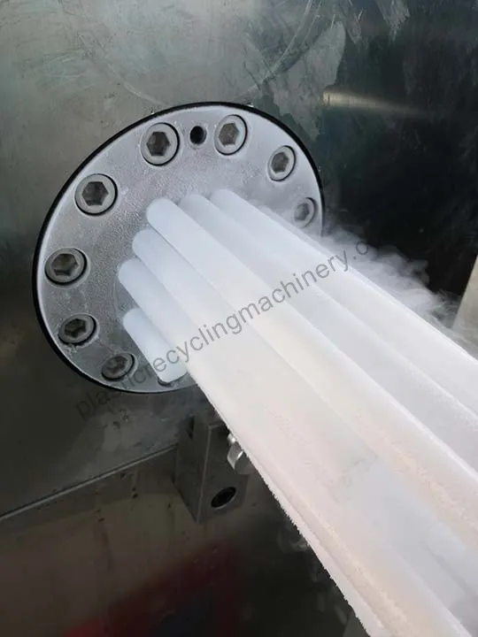 10mm-19mm dry ice pellets