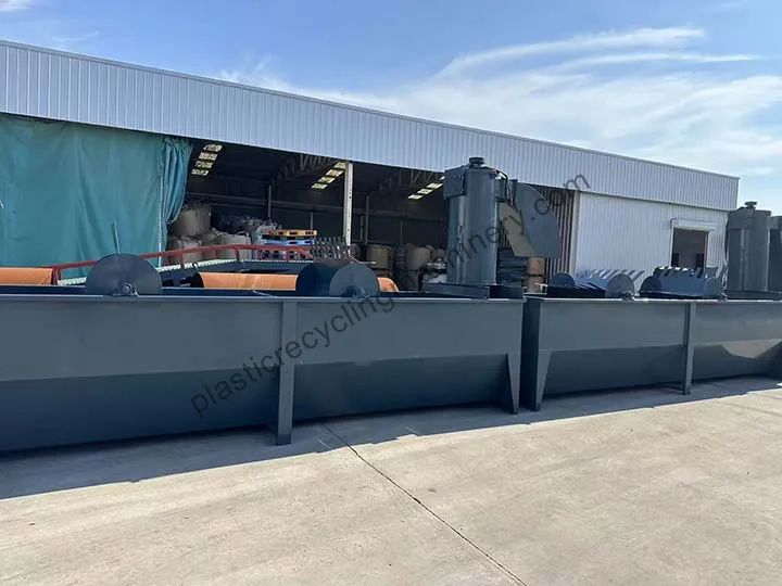 Maschine zum Waschen und Trocknen von Kunststoffresten