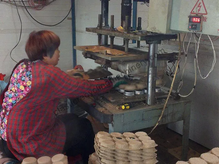 Paper Tray Hot Pressing Machine
